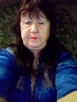 CrystalLime6411 online show from February 5, 2026, 3:11 am