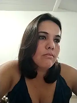 Bellapotencia1985 online show from October 4, 2025, 9:29 am