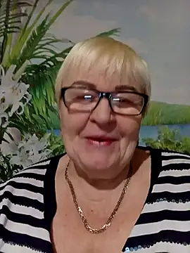 VioletSweet5566 online show from December 19, 2025, 12:45 pm