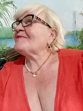 VioletSweet5566 online show from May 26, 2026, 12:34 pm