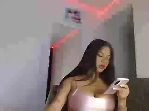 reina reina online show from October 26, 2025, 11:53 pm