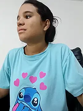 Little-Pussy-Sweet online show from September 17, 2025, 1:24 pm