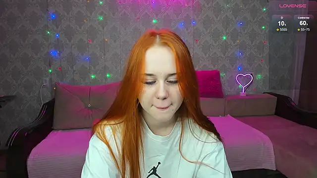 Molly Kitty online show from September 25, 2025, 3:21 am