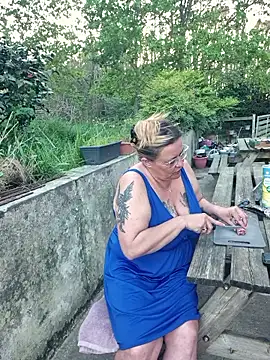 Misspapillon1840 online show from April 8, 2026, 6:08 pm