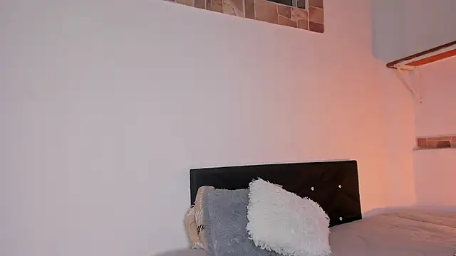 max valiant1 online show from September 13, 2025, 11:37 pm