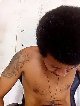 Snapshot of moreno25centimetro chatting on March 2, 2026, 12:23 pm moreno25centimetro online show from March 2, 2026, 12:23 pm