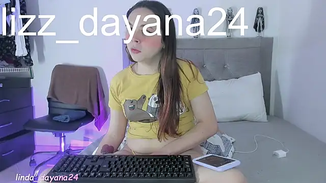 sweetdollinda23 online show from January 11, 2026, 10:09 am