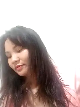 Snapshot of Heulwen-22 chatting on September 23, 2025, 2:42 pm Heulwen-22 online show from September 23, 2025, 2:42 pm