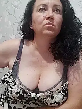 Velvet3451 online show from September 16, 2025, 4:52 pm