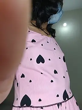 Shivani2002 online show from July 12, 2026, 3:47 pm