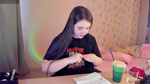 Alice next door online show from February 28, 2026, 12:39 pm