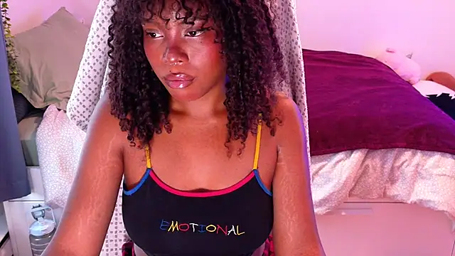 SparklingSoleil online show from April 1, 2026, 2:03 pm