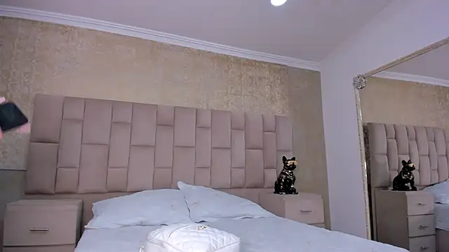 MadisonSky  online show from October 26, 2025, 1:17 pm