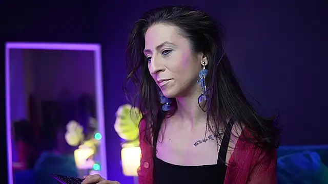 RubyRosa online show from November 10, 2025, 11:04 pm