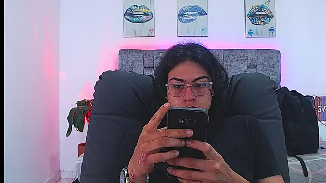 dirty model online show from September 12, 2025, 1:28 am