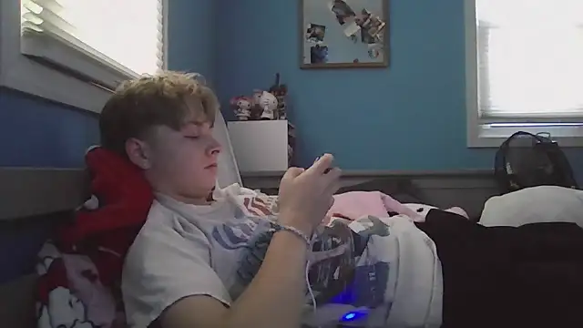 Snapshot of Liam_axel35 chatting on October 10, 2025, 9:03 pm Liam axel35 online show from October 10, 2025, 9:03 pm