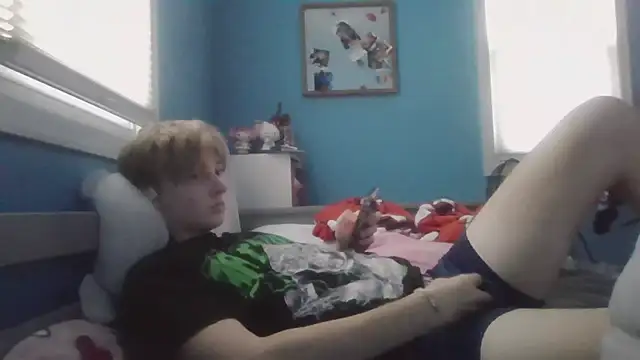 Snapshot of Liam_axel35 chatting on November 10, 2025, 9:03 pm Liam axel35 online show from November 10, 2025, 9:03 pm