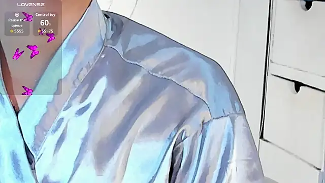 VioletHilton online show from September 11, 2025, 6:52 pm