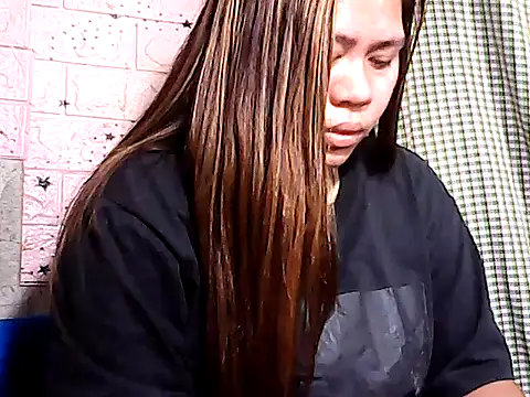 Snapshot of pinay_ExoticBeauty chatting on January 14, 2026, 1:06 pm pinay ExoticBeauty online show from January 14, 2026, 1:06 pm