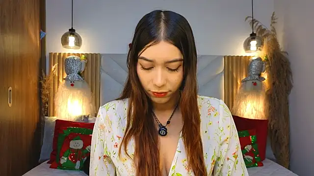 lila min online show from November 7, 2025, 2:17 pm