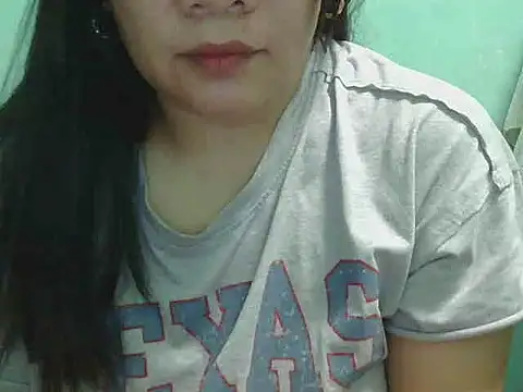 sexychubb101 online show from May 15, 2026, 6:04 pm