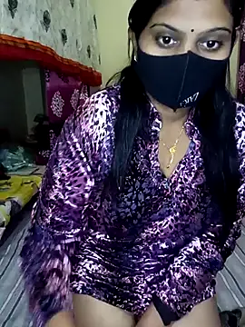 Snapshot of reena502 chatting on November 25, 2025, 11:27 pm reena502 online show from November 25, 2025, 11:27 pm