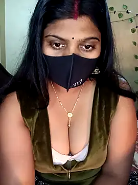 Snapshot of reena502 chatting on December 19, 2025, 12:06 am reena502 online show from December 19, 2025, 12:06 am