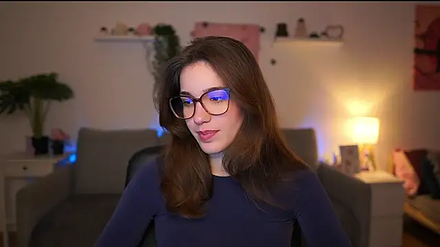 kissie cat online show from February 9, 2026, 2:21 pm