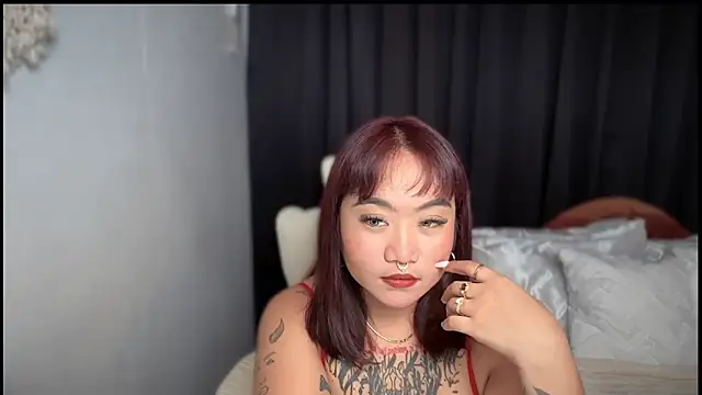 XXXKittyTingles online show from October 20, 2025, 4:35 am