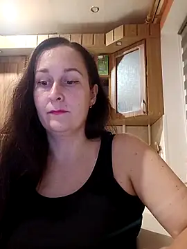 Amandda  online show from October 3, 2025, 4:26 pm