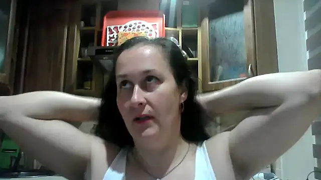 Amandda  online show from October 23, 2025, 5:44 pm