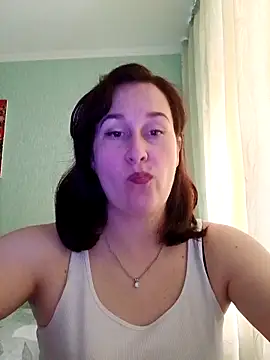 Snapshot of Amandda_ chatting on June 16, 2026, 8:28 am Amandda online show from June 16, 2026, 8:28 am