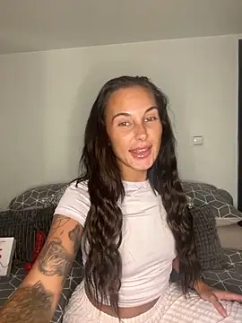 Rosieredxox online show from September 9, 2025, 6:07 pm