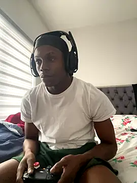 Snapshot of labishyoung25 chatting on December 3, 2025, 7:56 pm labishyoung25 online show from December 3, 2025, 7:56 pm