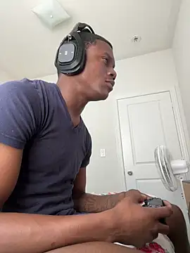 Snapshot of labishyoung25 chatting on February 4, 2026, 3:29 pm labishyoung25 online show from February 4, 2026, 3:29 pm