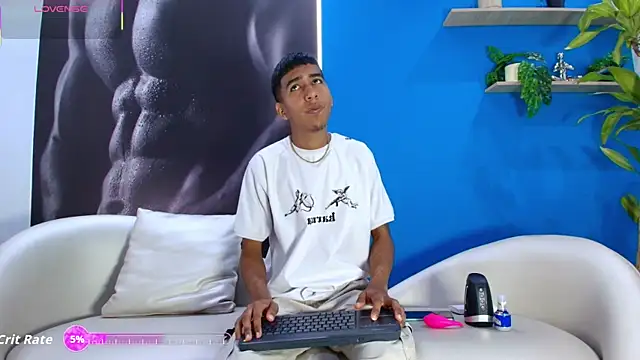 ender h0t online show from September 25, 2025, 2:10 pm