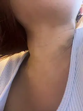 VictoriaFerro online show from April 14, 2026, 1:06 pm