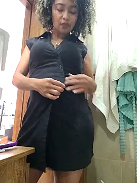 BiiancaEstradaa online show from February 13, 2026, 2:57 pm