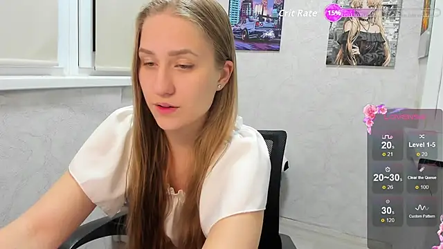 sofamuffin online show from November 17, 2025, 11:43 pm