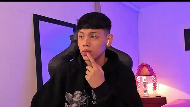 zeus blaze online show from September 19, 2025, 11:44 am