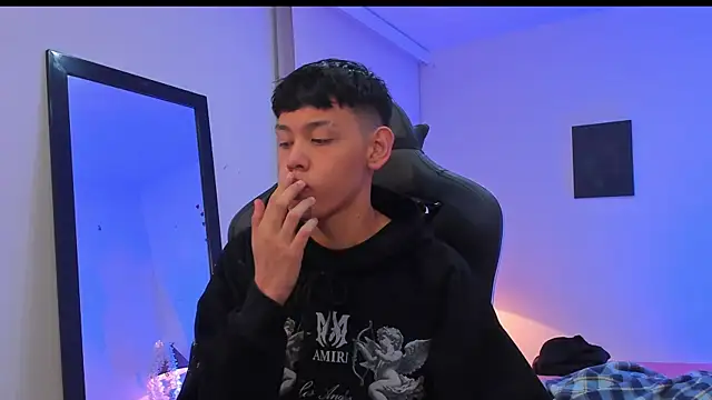 zeus blaze online show from September 20, 2025, 7:53 am