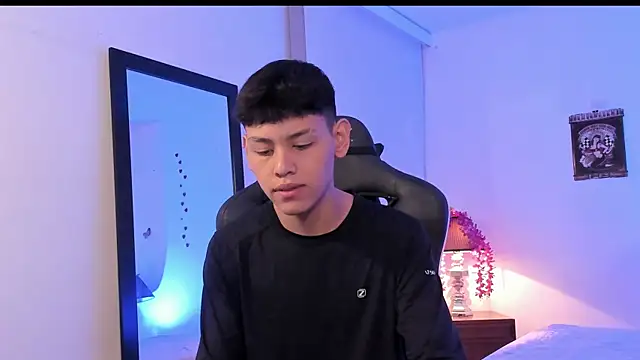 zeus blaze online show from September 23, 2025, 12:08 pm