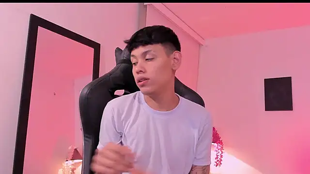 zeus blaze online show from September 24, 2025, 8:01 pm