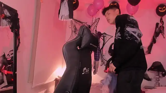 zeus blaze online show from October 18, 2025, 11:49 pm