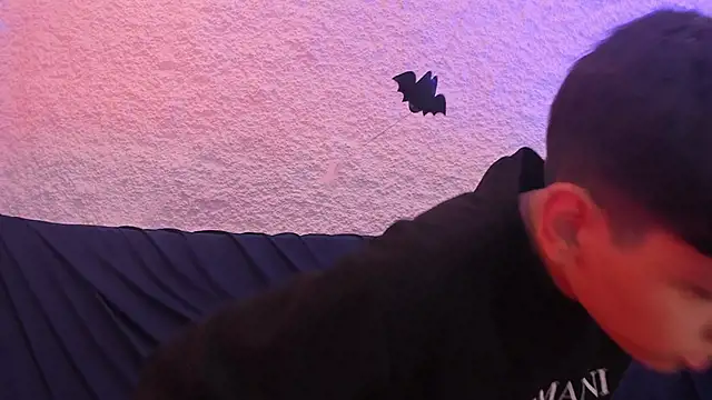 zeus blaze online show from November 5, 2025, 7:47 pm