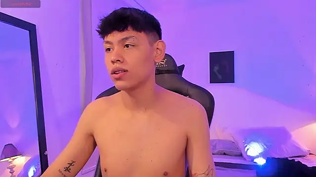 zeus blaze online show from November 10, 2025, 7:46 pm