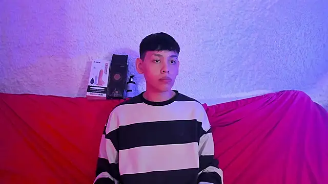 zeus blaze online show from November 12, 2025, 7:35 pm