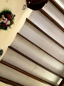 Mia jhoonson online show from November 30, 2025, 2:32 pm