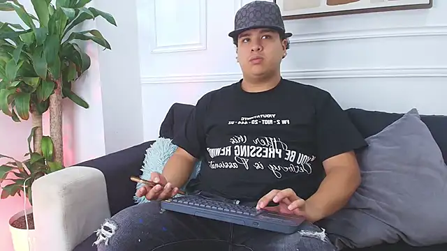 Naim Bennetsex online show from October 15, 2025, 6:30 pm