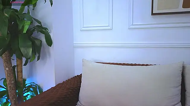 Naim Bennetsex online show from May 30, 2026, 6:38 pm